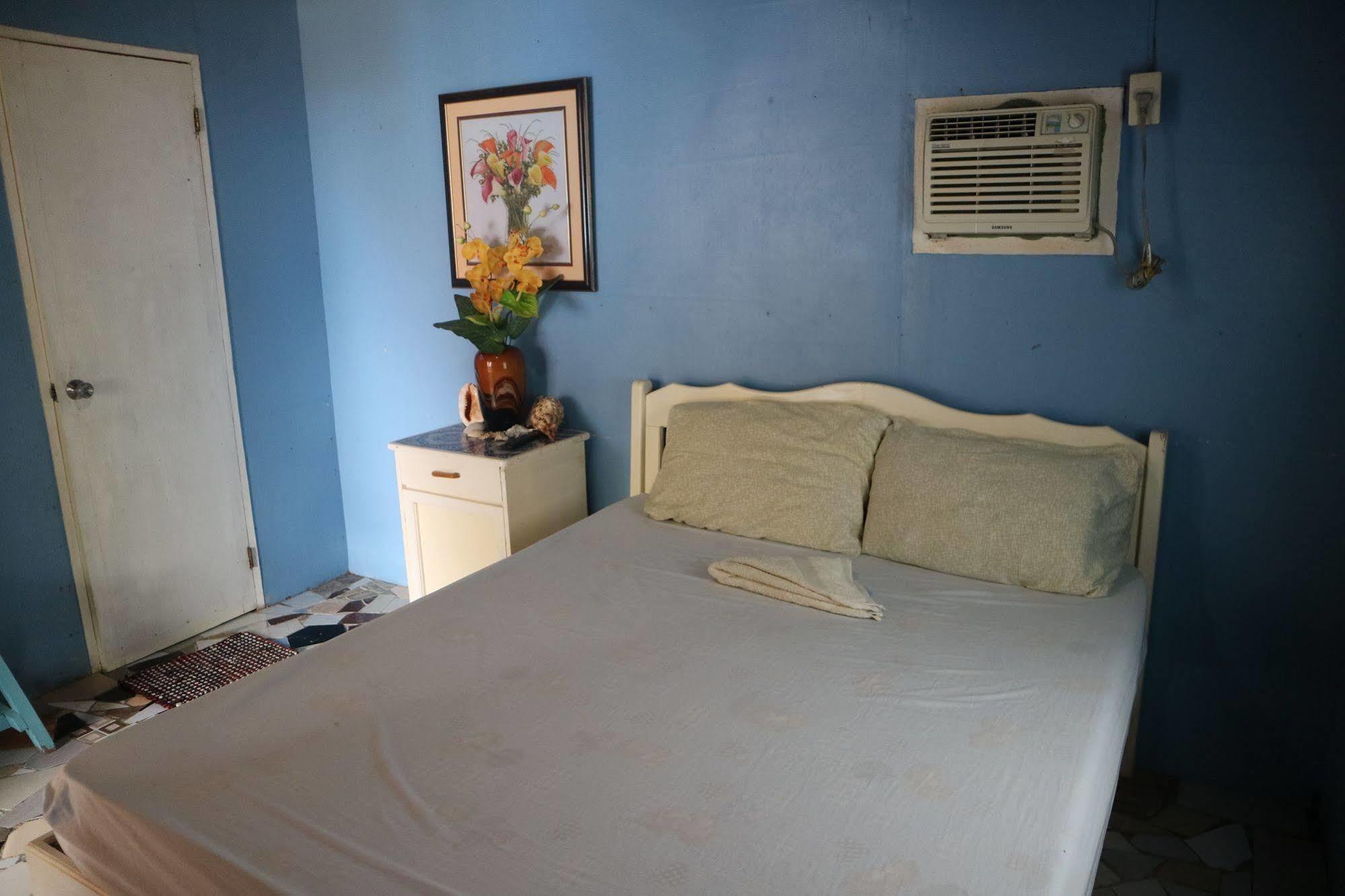 Seaside Beach Resort Bohol Buitenkant foto